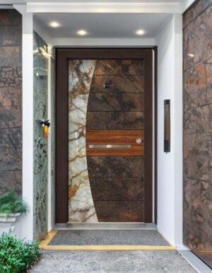 Mermer Kaplamalı ve Ahşap Detaylı Çelik Kapı